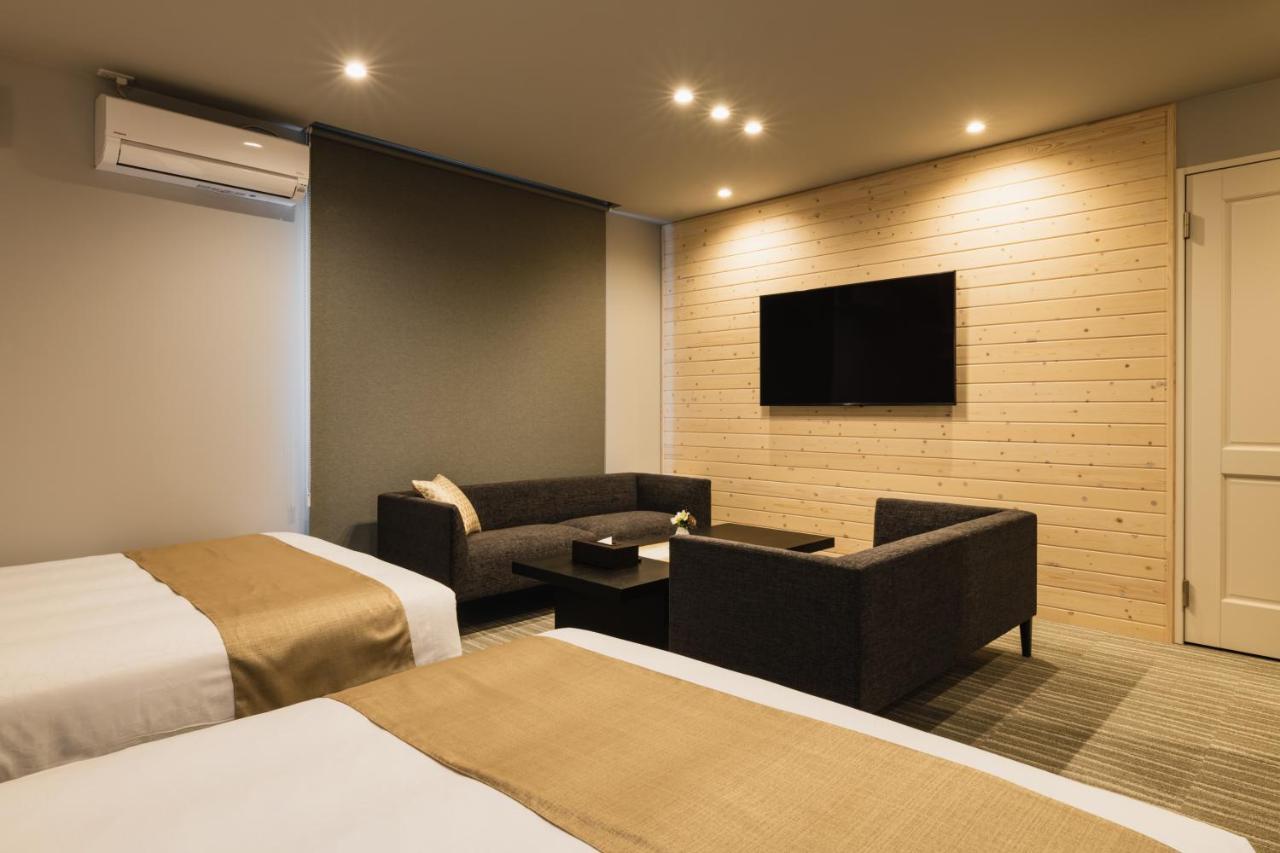 Grand Base Yakuin Odori Aparthotel Fukuoka  Bagian luar foto