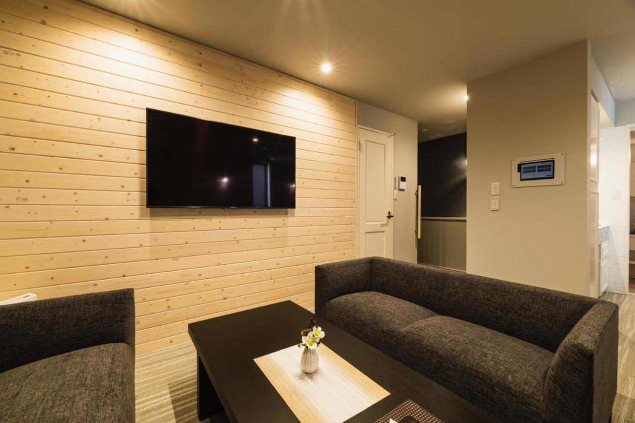 Grand Base Yakuin Odori Aparthotel Fukuoka  Bagian luar foto