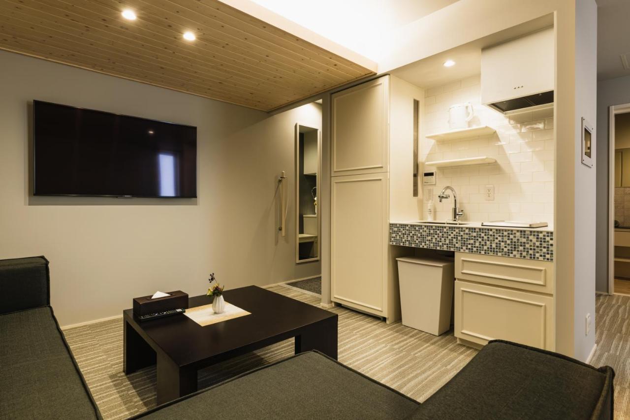 Grand Base Yakuin Odori Aparthotel Fukuoka  Bagian luar foto
