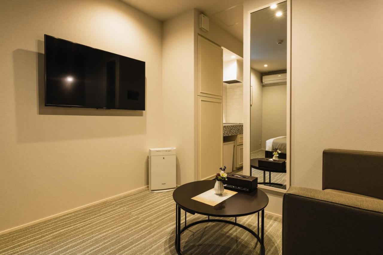 Grand Base Yakuin Odori Aparthotel Fukuoka  Bagian luar foto