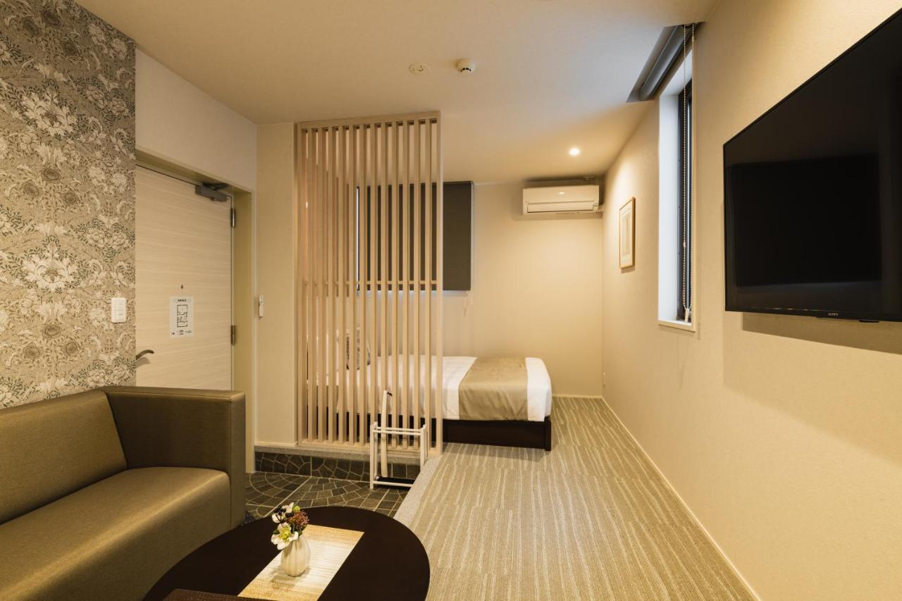 Grand Base Yakuin Odori Aparthotel Fukuoka  Bagian luar foto