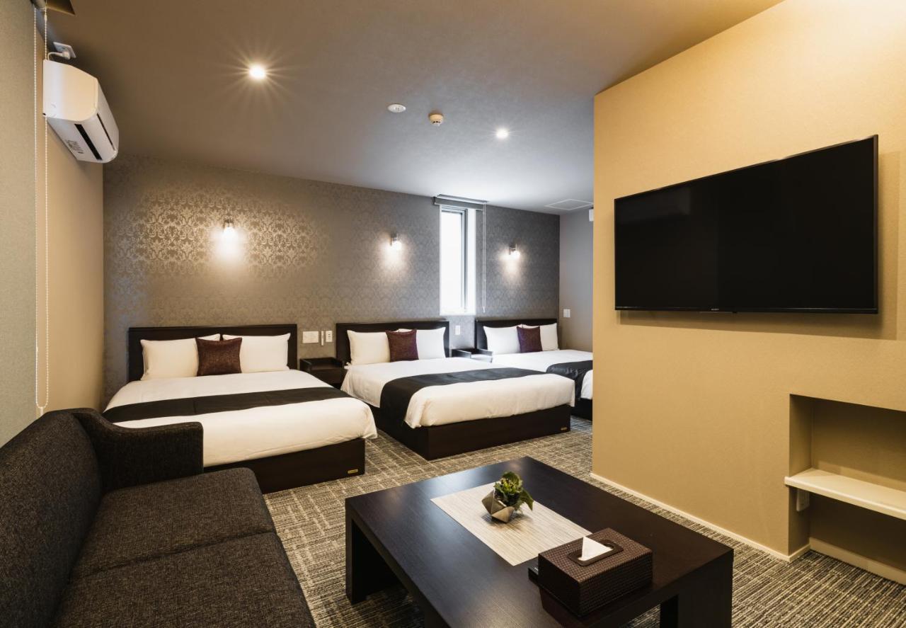 Grand Base Yakuin Odori Aparthotel Fukuoka  Bagian luar foto